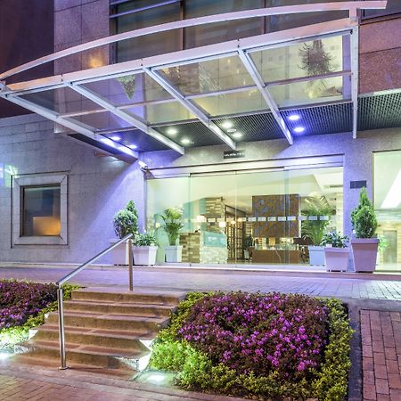 Holiday Inn Express Bogota - Parque La 93 By Ihg Екстериор снимка