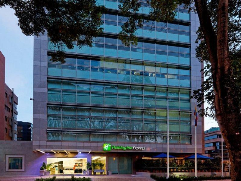 Holiday Inn Express Bogota - Parque La 93 By Ihg Екстериор снимка