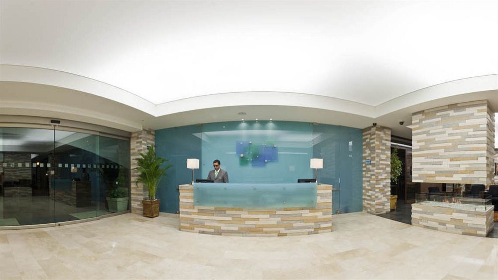 Holiday Inn Express Bogota - Parque La 93 By Ihg Екстериор снимка